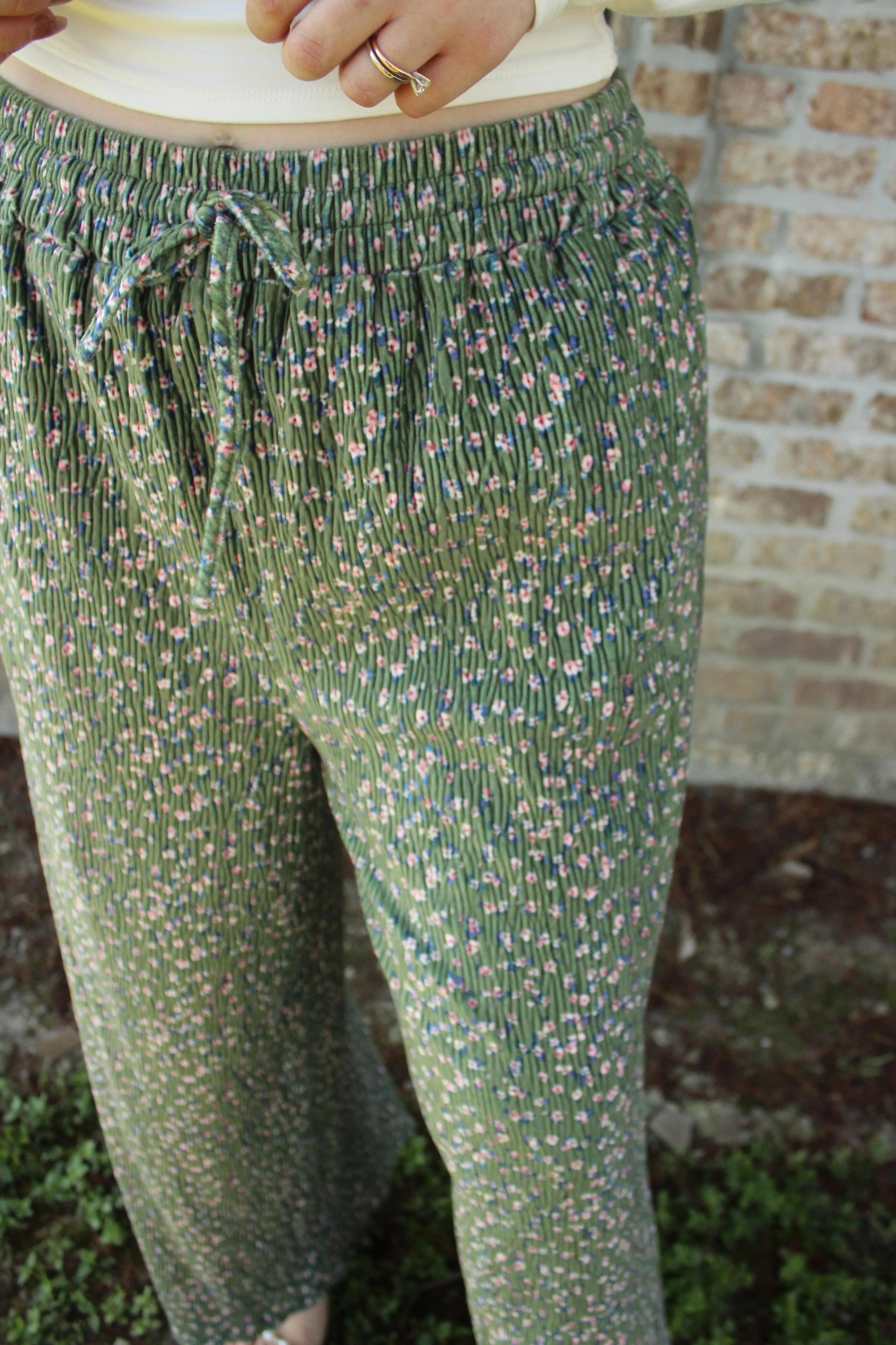 Floral Pleated Pants