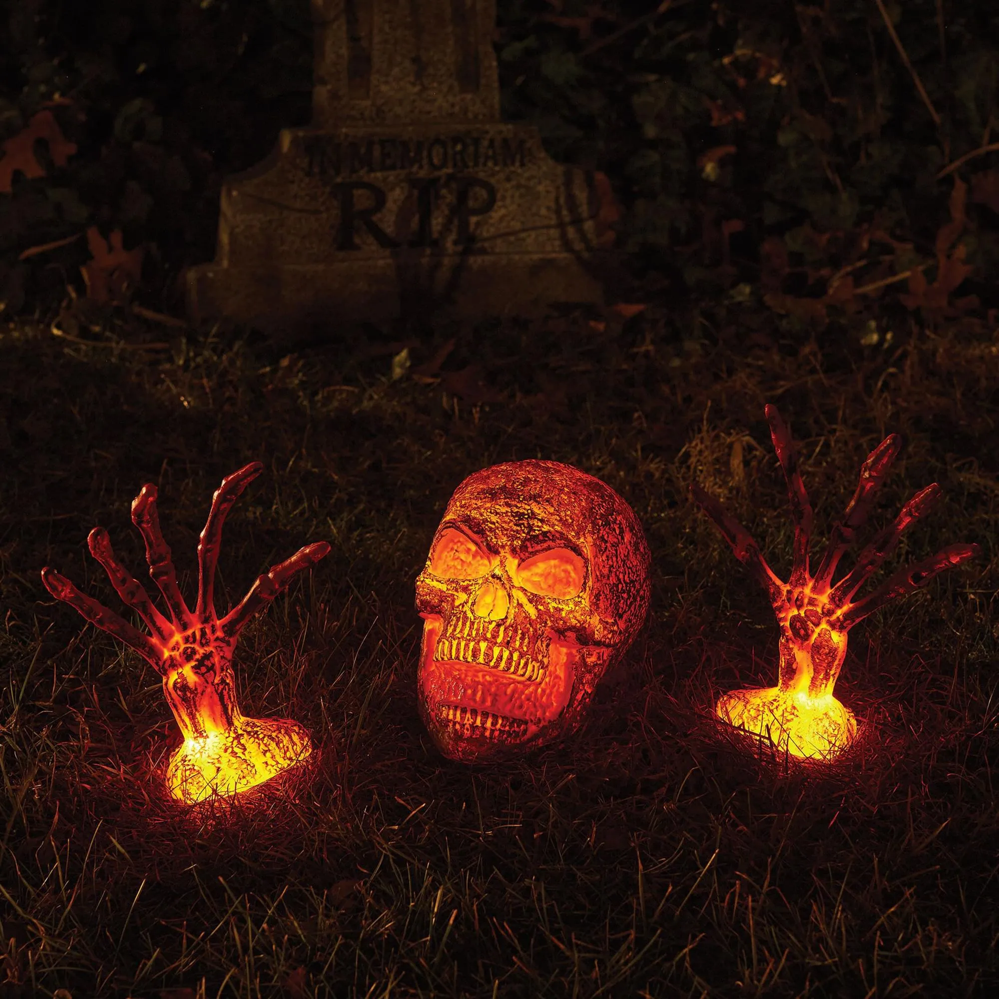 Light-Up Smoldering Skull Grave Breaker Halloween Decor