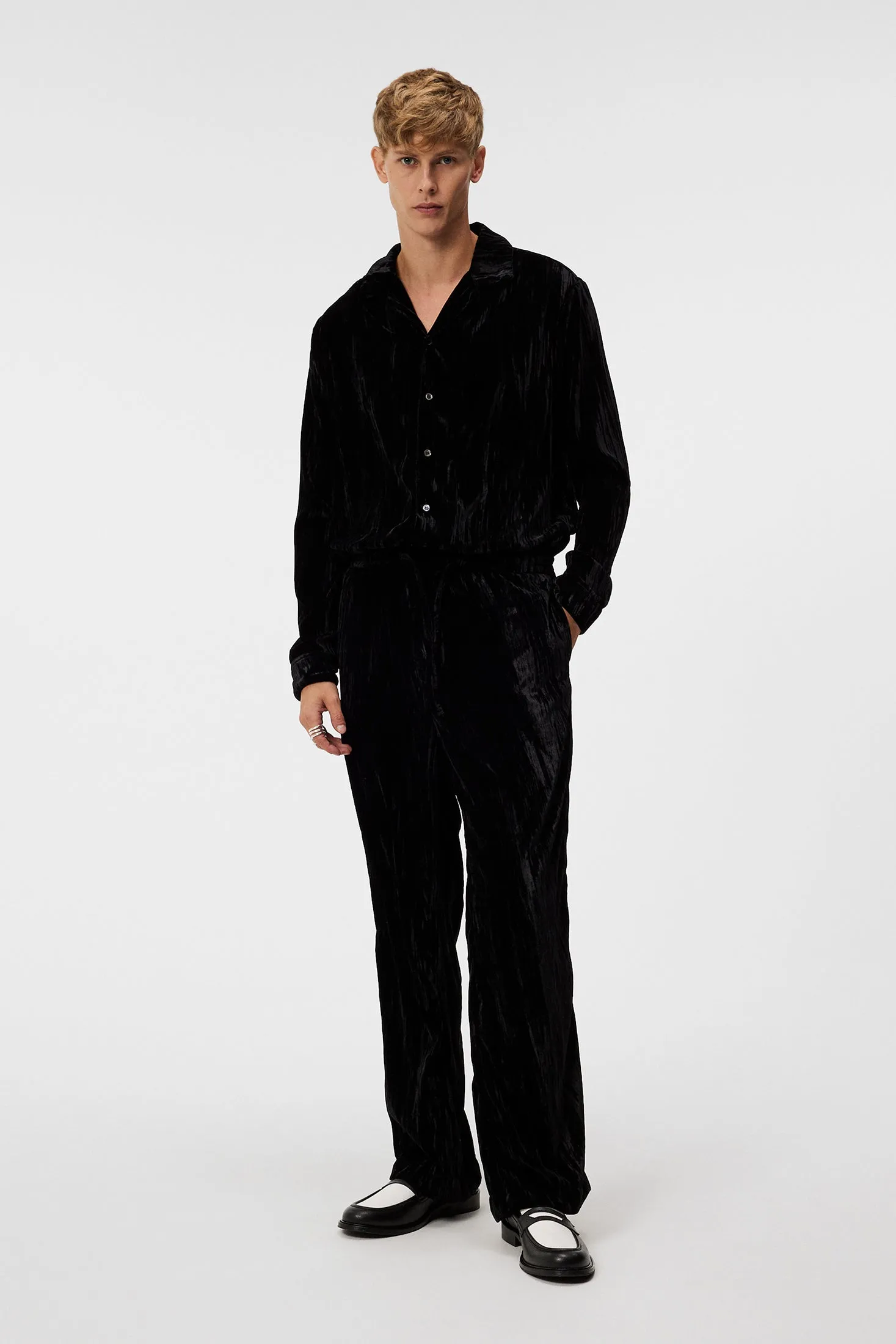 Noah Wide Velvet Pants / Black